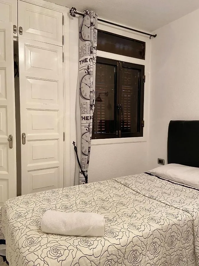 Victoria Court Modern 1 Bed Apartment Los Cristianos