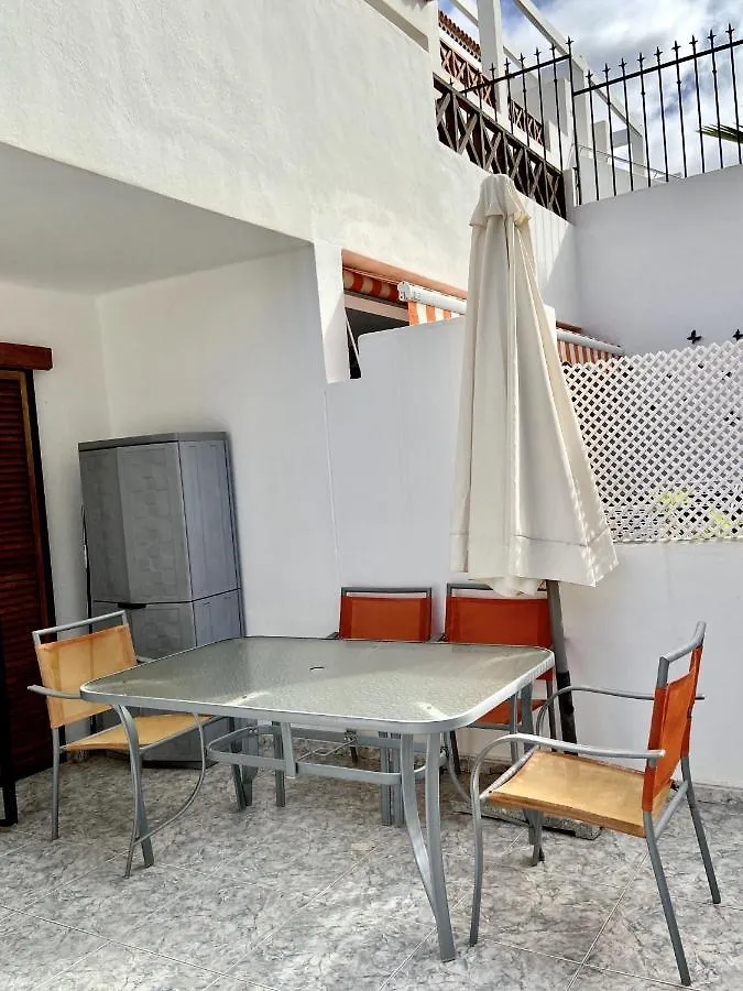 Victoria Court Modern 1 Bed Apartment Los Cristianos  0*, Los Cristianos (Tenerife)